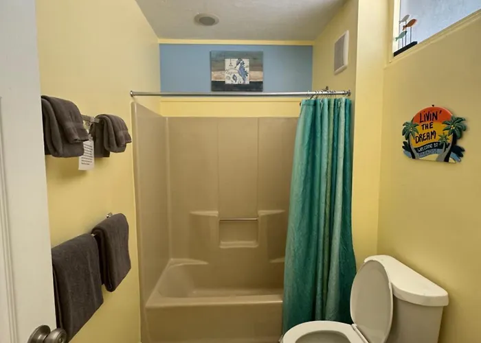 Unit 125 At Park Place In Cedar Key, Fl