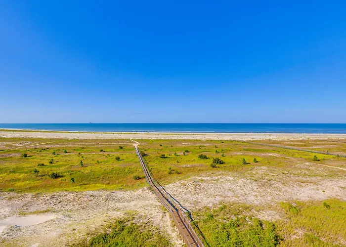 Beach Access & Views: Dauphin Island Condo