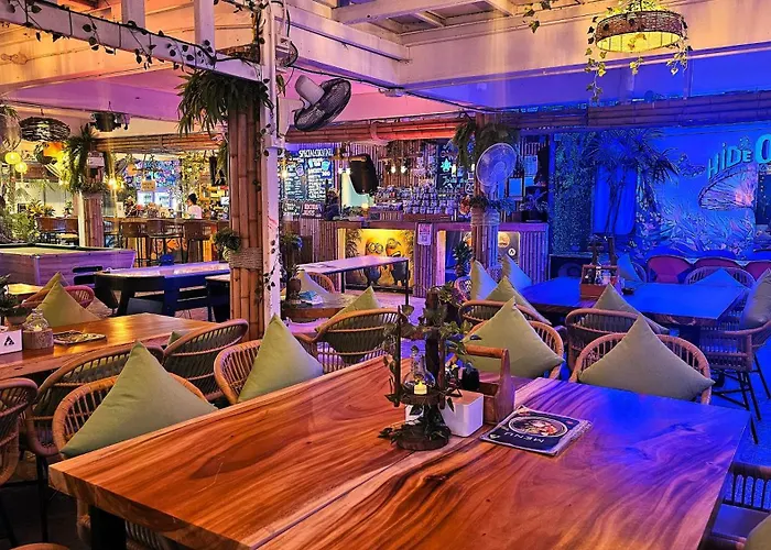 Hideout Hostel