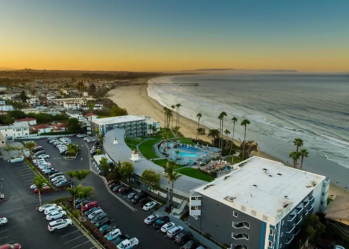 Seacrest Oceanfront Hotel