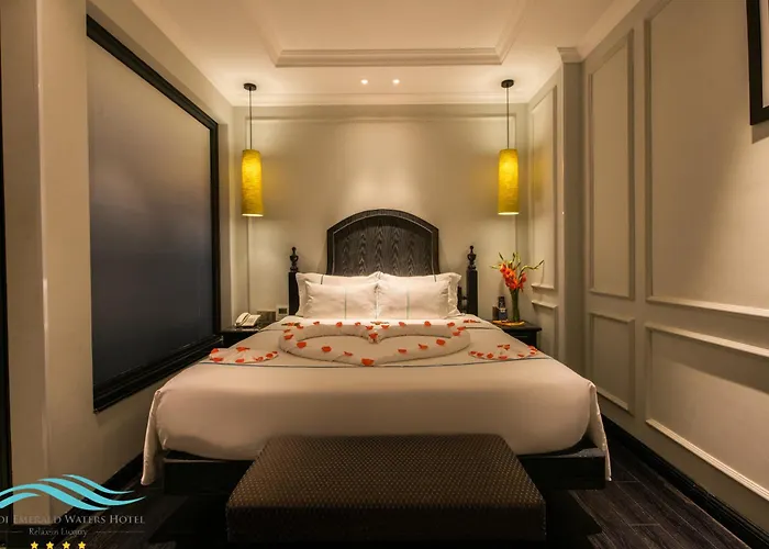 Hanoi Emerald Waters Hotel Valley