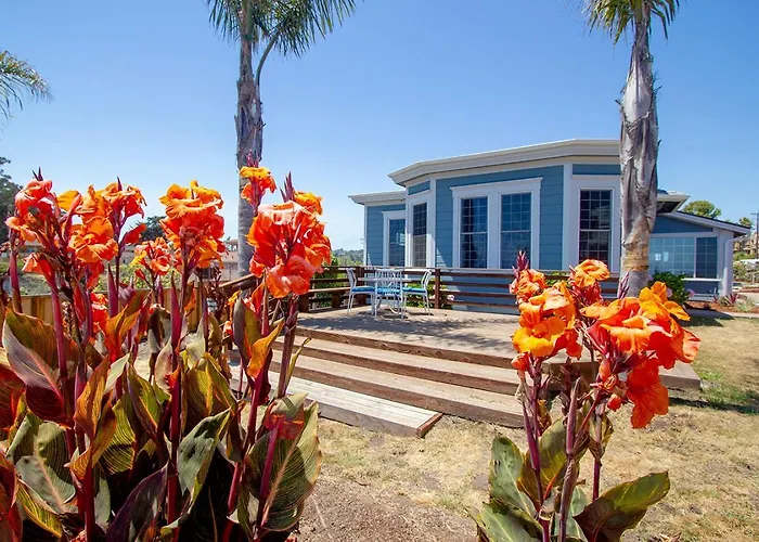 Edgewater Beach Inn