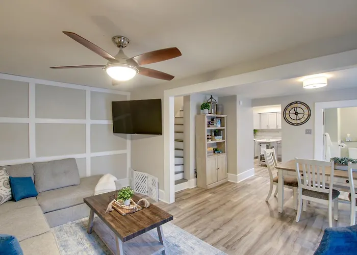 Coastal Comfort & Golfers' Paradise In Sheboygan!