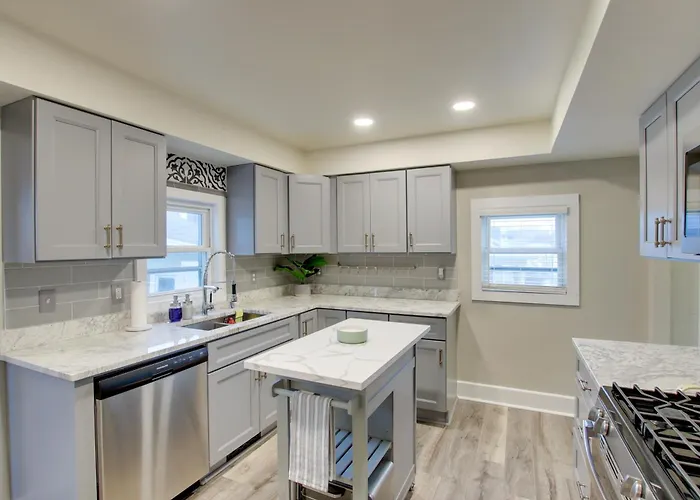 Coastal Comfort & Golfers' Paradise In Sheboygan!
