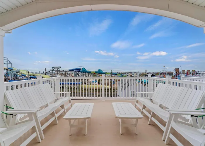 Steps From Beach & Boardwalk, Ocean Views With 5 Decks, 3 Cars