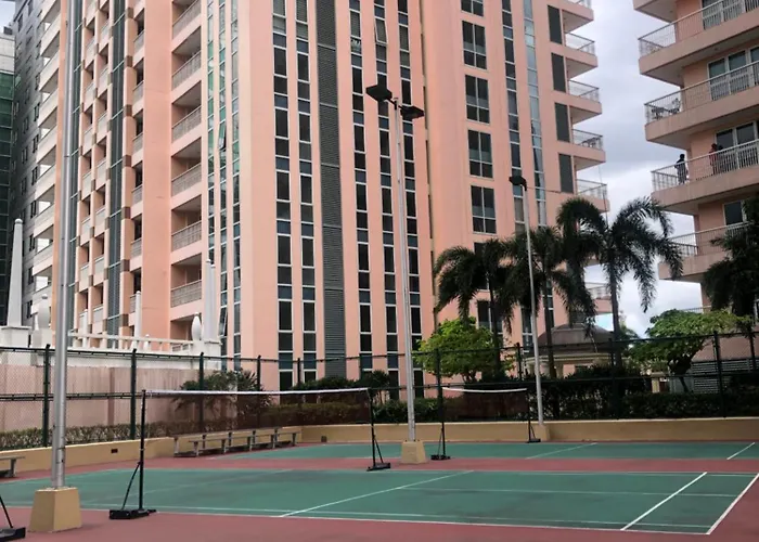 Victorian Place - Simple Yet Luxurious Flat In Bgc