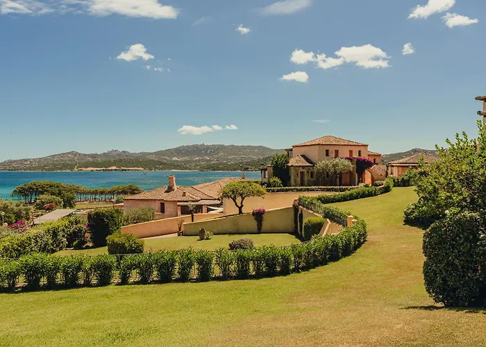 Villa del Golfo Lifestyle Resort