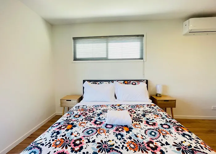 262 Troughton Accommodation