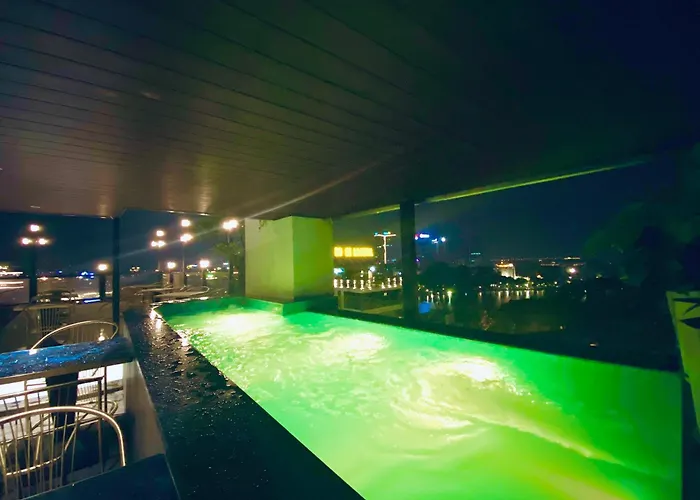 L'Signature Hotel & Spa