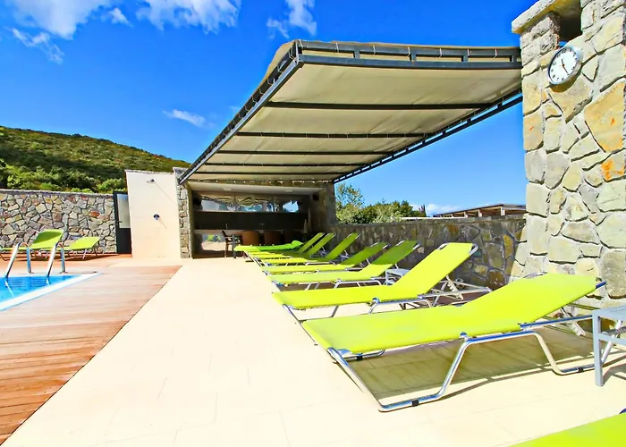 Fancy Apartments Kula - One-Bedroom Apartment With Terrace / Ground Floor