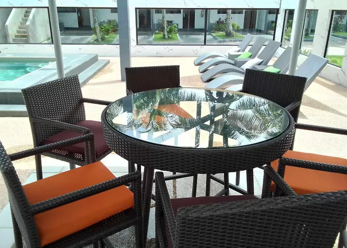 Cave Beach Resort - Boutique Accomodation