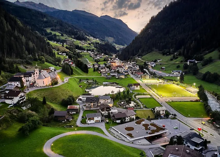 Hotel Alpenkönigin - ALPINE LUXURY - Sommer Silvretta Premium Card inklusive