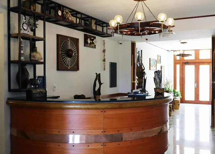 Rifat Peshkatari Hotel