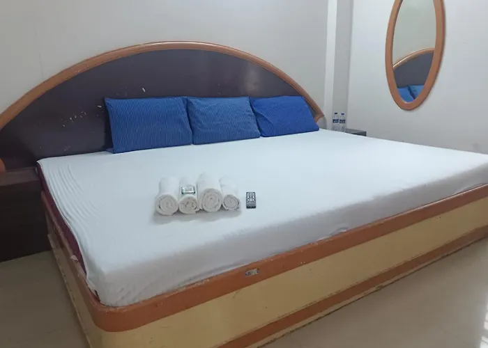 Sree Balaji Hotel - Lodge