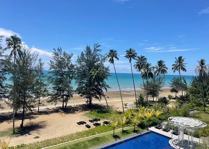 Getawayhub Roxy Sematan Beach Apartment