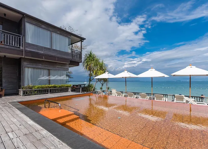 Baan Ploy Sea
