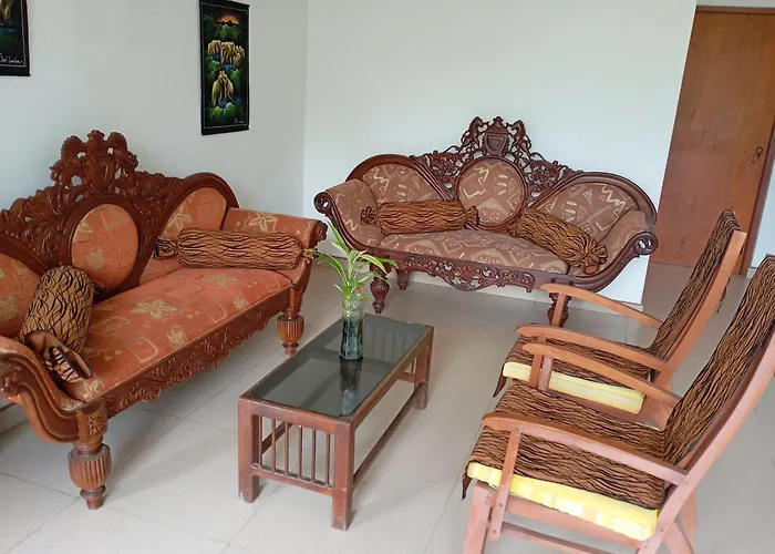 Larn'S Villa Hotel & Apartment
