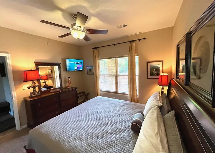 Rockwood Condos On Table Rock Lake With Boat Slips