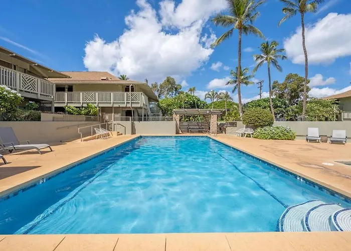 Kihei Bay Surf 140 - Remodeled Ground Floor Kihei Gem Across From Beach