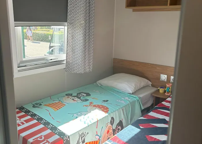Mobilhome 8 personnes au bord de l'Océan