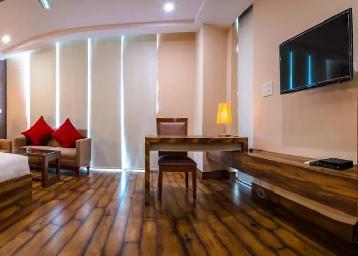 Hotel Inclover-A Peaceful Retreat
