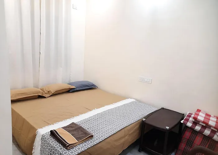 Shriguru Guest House Akkalkot