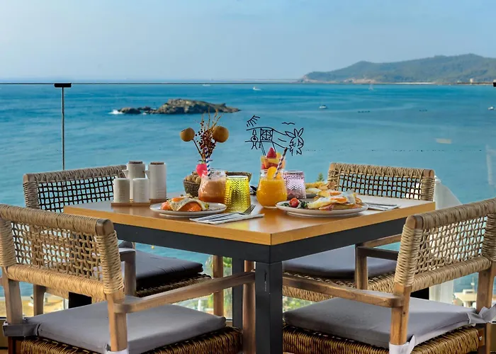 Hotel Cenit & Apts Sol Y Viento