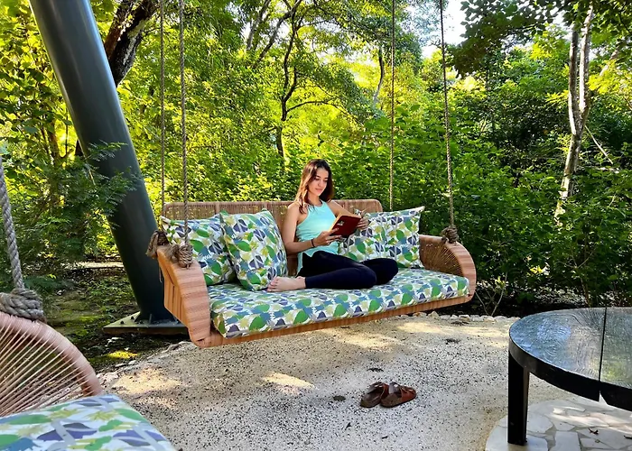 Suitree Experience Hotel