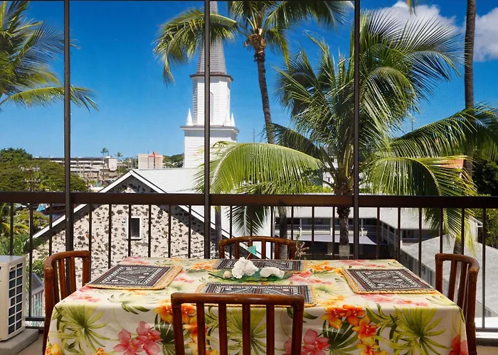 Kona Plaza#411