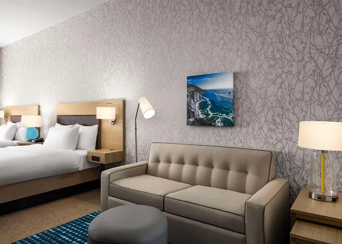 Home2 Suites By Hilton Marina
