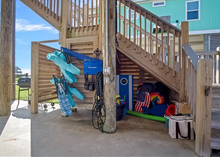 Views! Beachside, Hot Tub, Arcade, Family Beach Retreat With Fun For Every Age!