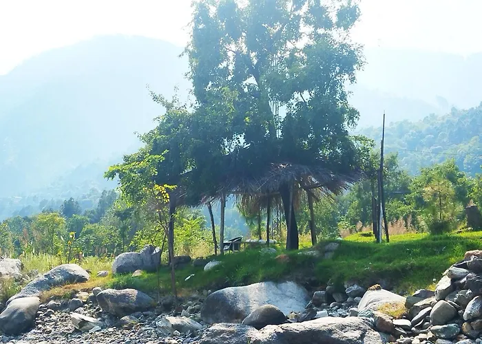 Country Club Balakot - Round Bed Cottage