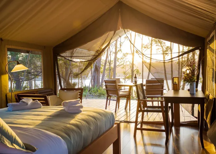 Tanja Lagoon Camp
