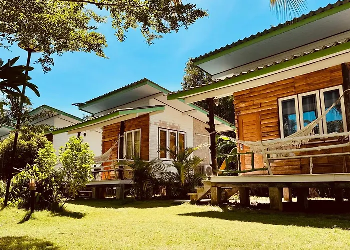 Suan Maprao Ko Kut Resort