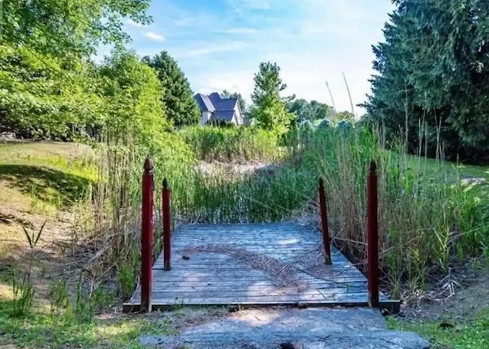 Holden Villa Retreat