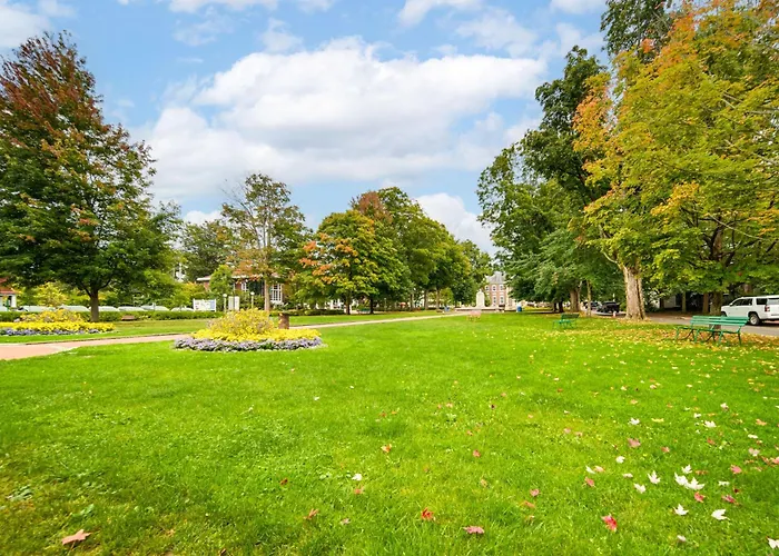 Experience Chautauqua! Newly Renovated Studio