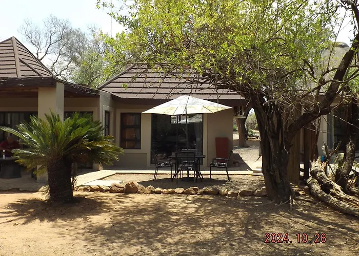 Mabalingwe Nature Reserve - Elephant Lodge - Tjaila
