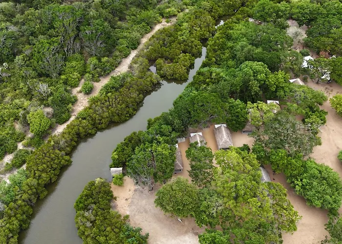 Peanut Farm Surf And Wild Resort - Arugambay