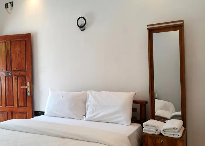 Wavealokam Beach Retreat