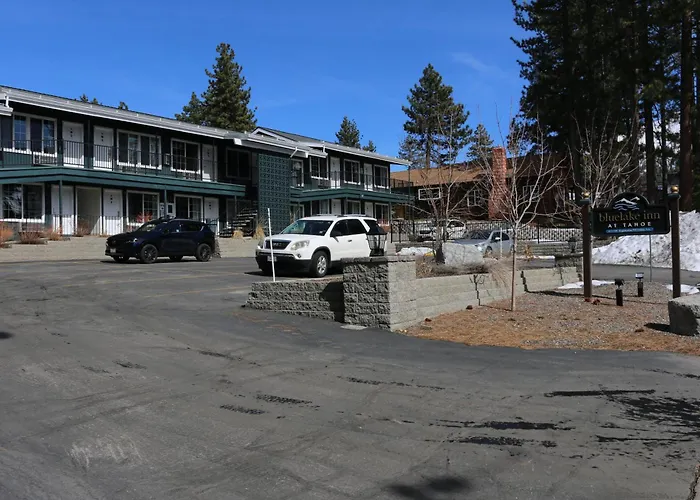 Bluelake Inn @ Heavenly Village