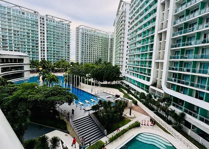 Casa Avisha At Azure Urban Resort
