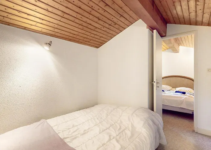 3 Bedroom Pet Friendly Home In Ronce-Les-Bains