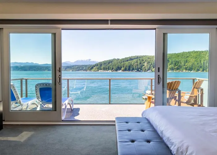 Luxury Lookout Hood Canal Vacation Rental