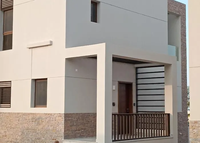 Sifah Seascape House