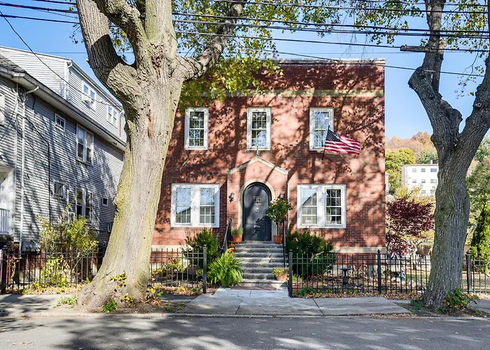 Walk To Constitution Beach: Mid-Century Boston Gem