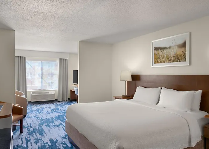 Fairfield Inn & Suites Naperville/Aurora