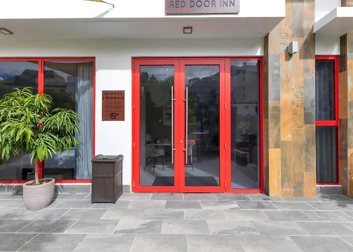 Red Door Inn