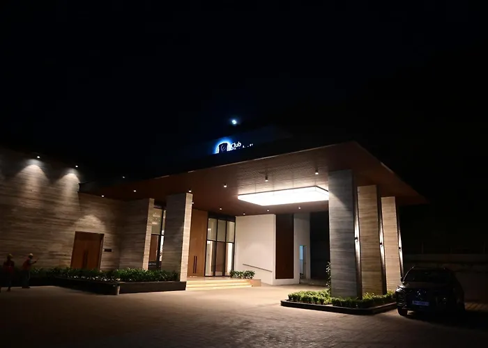 Club Charholi