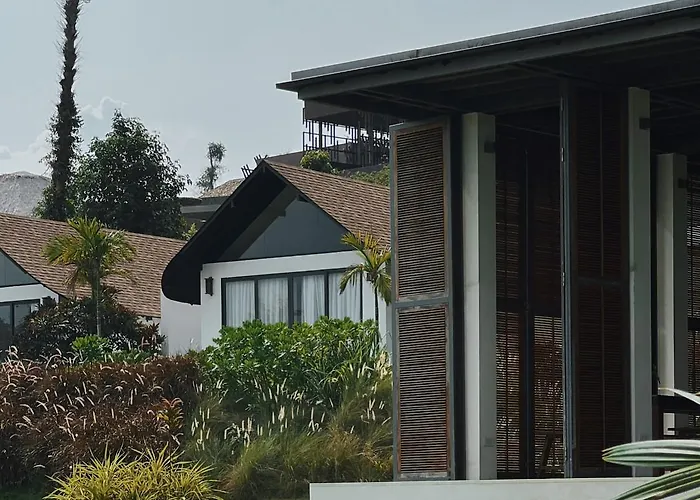 Little Moon Villa
