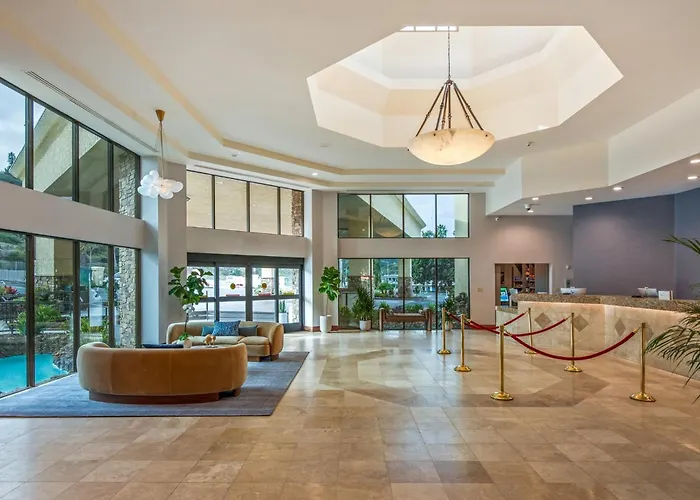 Crowne Plaza San Diego - Mission Valley By Ihg